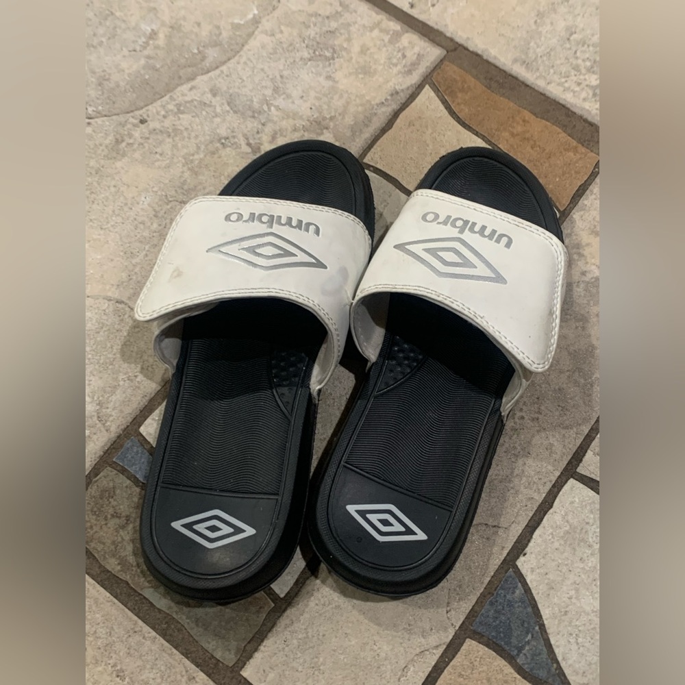 Boys size 3
